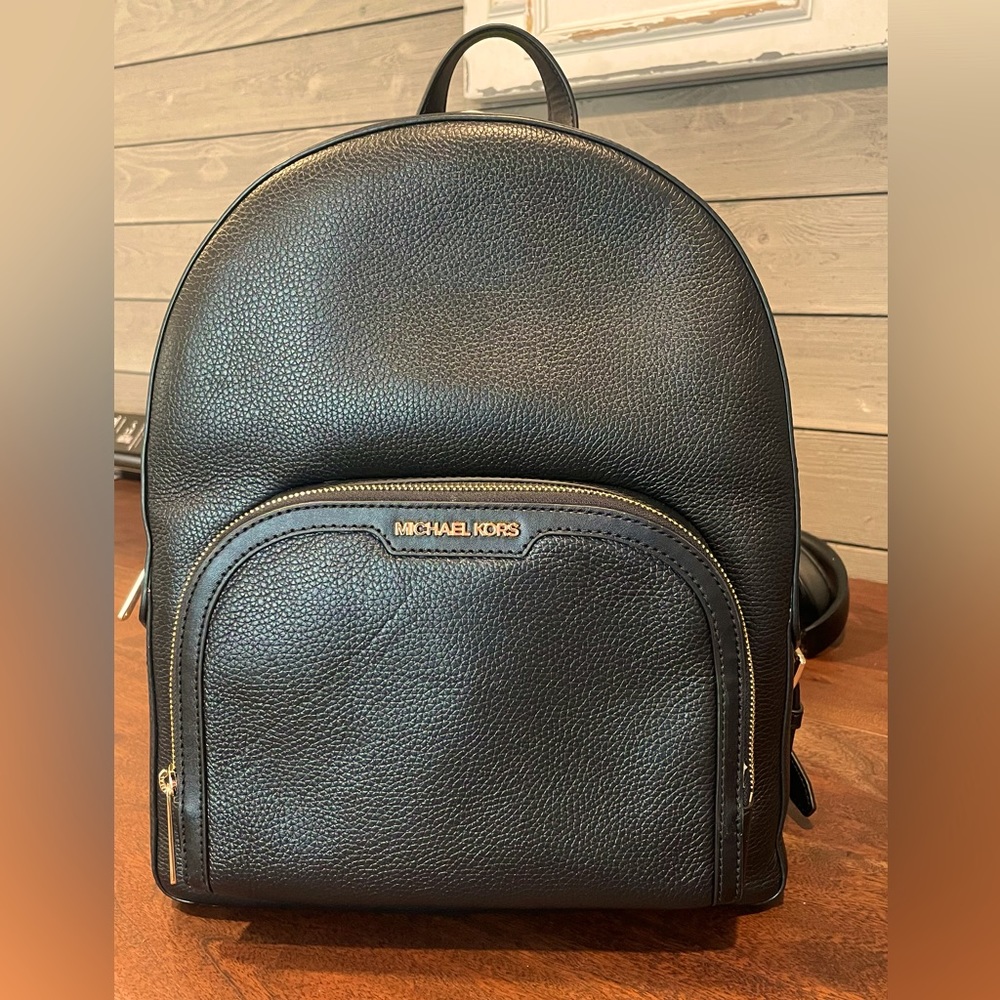 Michael Kors Jaycee Large Zip Pocket Backpack Leather In Black. NWT